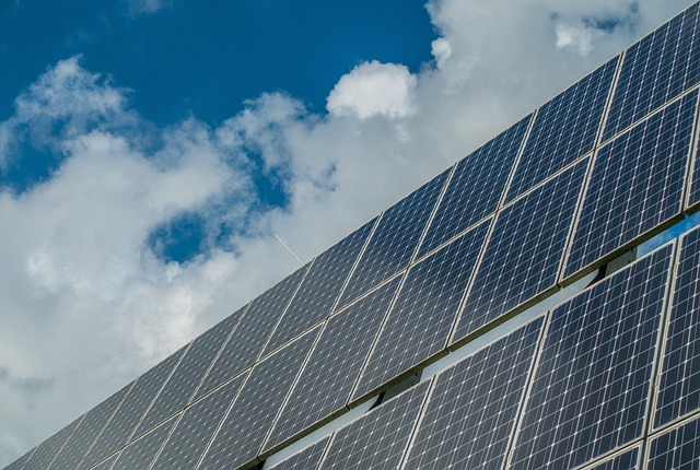 Panneaux solaires sans toiture : une alternative révolutionnaire