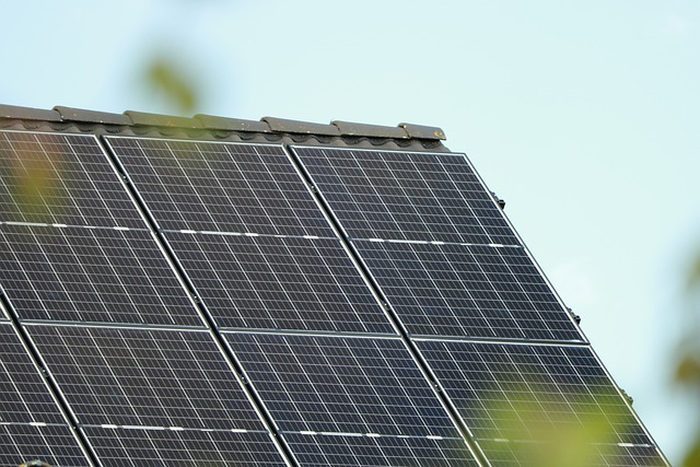 Combien de panneaux solaires pour alimenter une maison ?