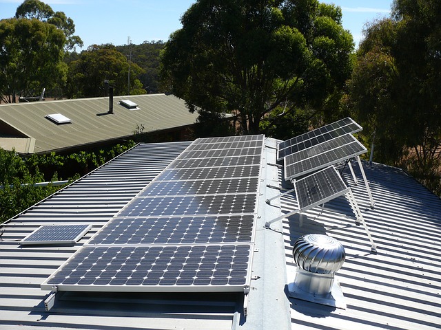 Panneaux solaires avec micro-onduleur intégré : les avantages pour votre installation photovoltaïque